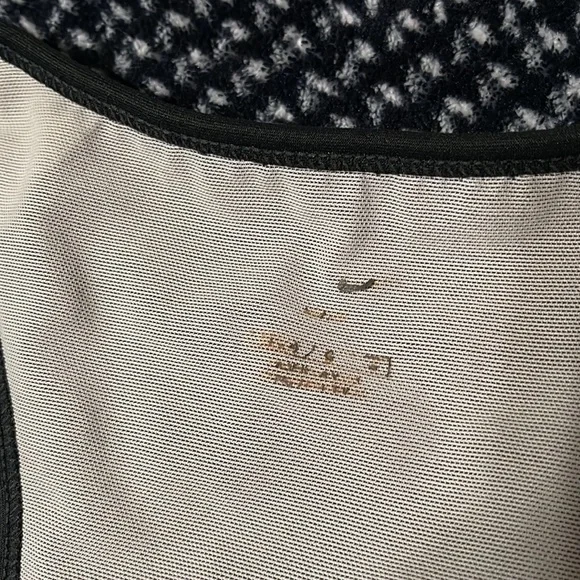 Nike Vintage Embroidered Swoosh Sport Bra - Picture 3 of 6